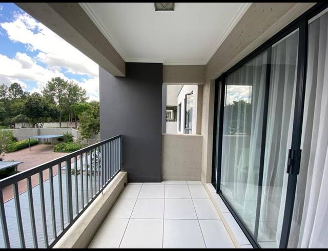 1 BEDROOM APARTMENT FOR SALE IN LONEHILL